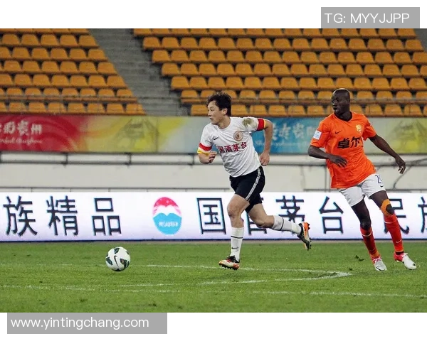 足球苗壮助力青少年成长培养未来足球明星的希望之路